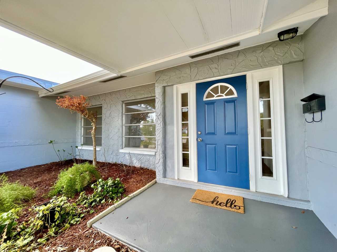 5825 30th Ave N - Photo 3 of 23