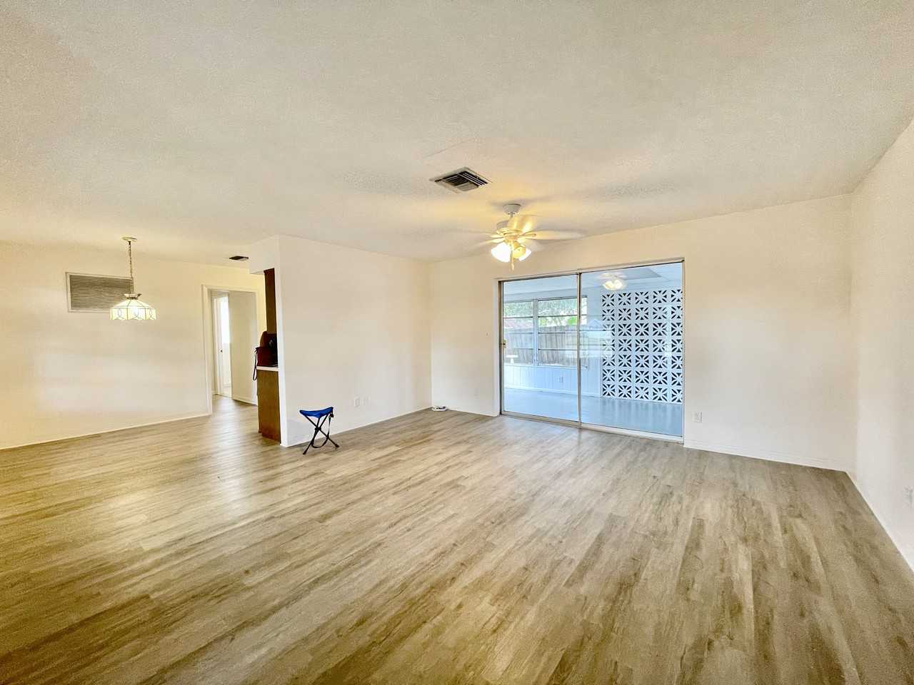 5825 30th Ave N - Photo 5 of 23