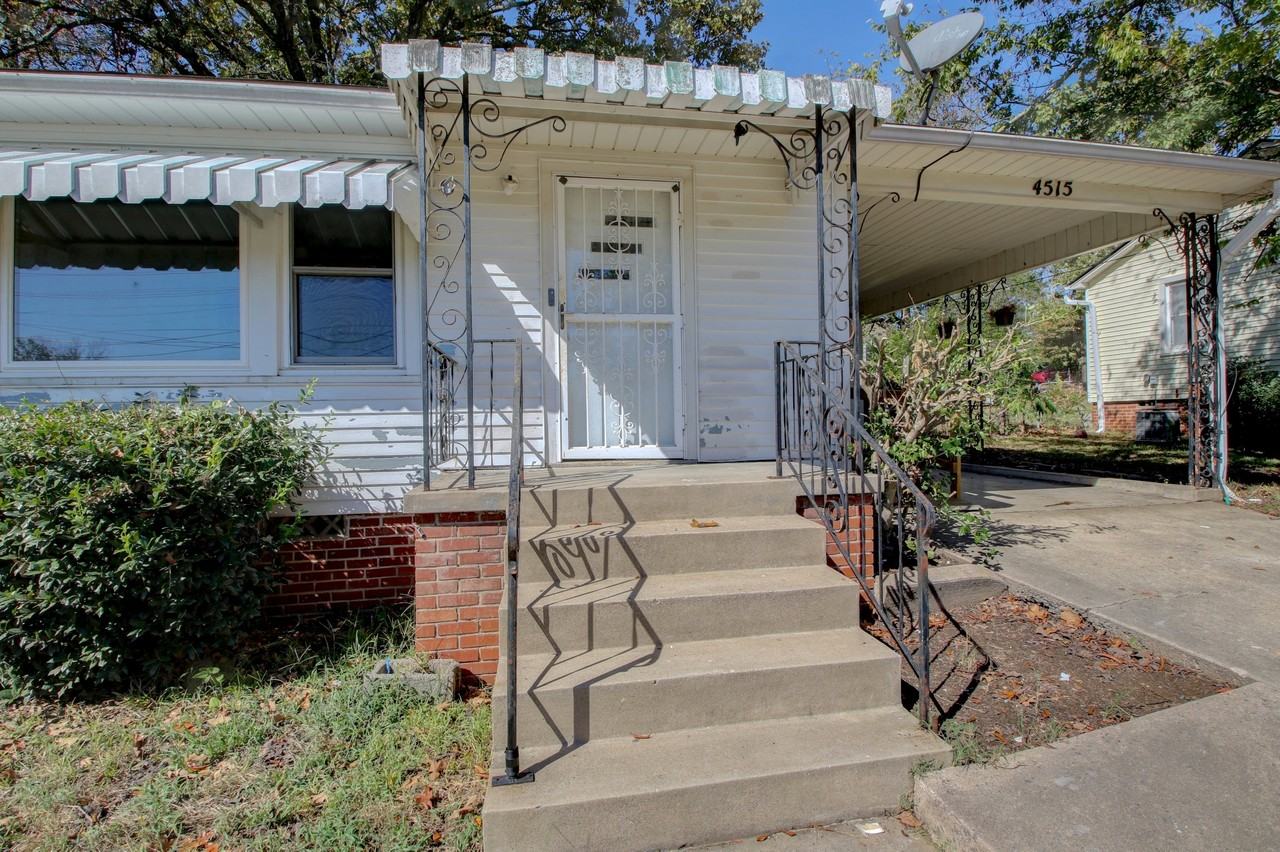 4515 Division St - Photo 2 of 20