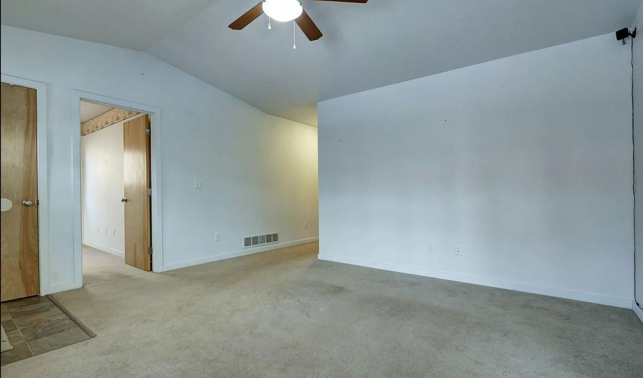 335 N Bragaw St #NA - Photo 3 of 24