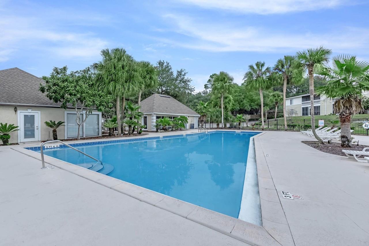 Sonoma Southside Condo Rentals Apartments 7740 Southside Blvd