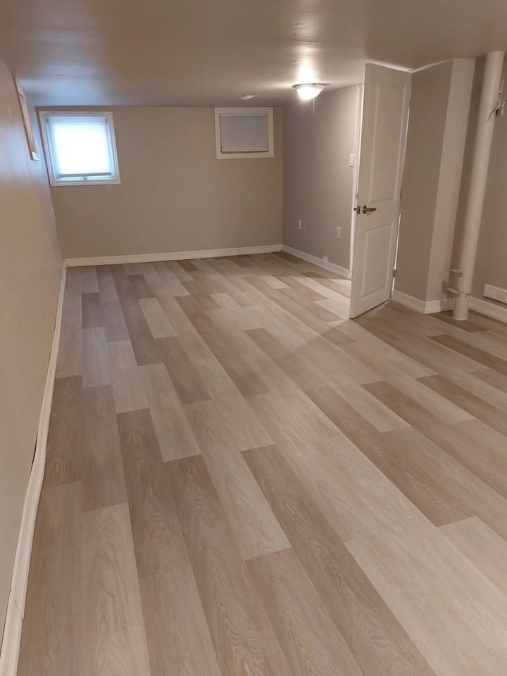 611 Southworth Street South - Photo 6 of 6