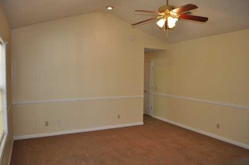 237 Evergreen Ln - Photo 3 of 25