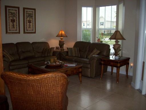 10456 SW West Lawn Blvd - Photo 2 of 8