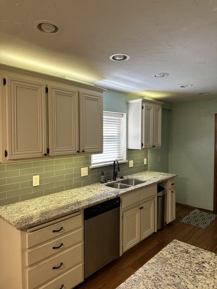 17600 Durbin Park Road - Photo 7 of 26