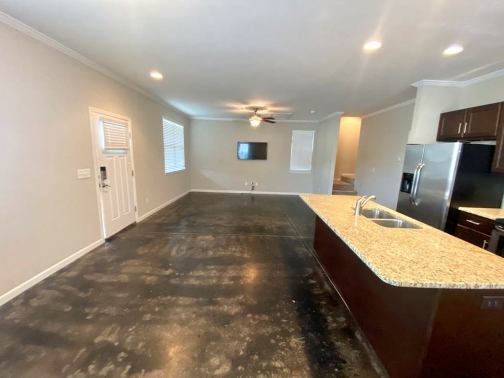 Varsity Club | Student Housing - Photo 6 of 50