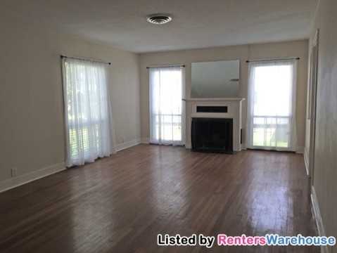 8158 Glenbrook Dr - Photo 2 of 15