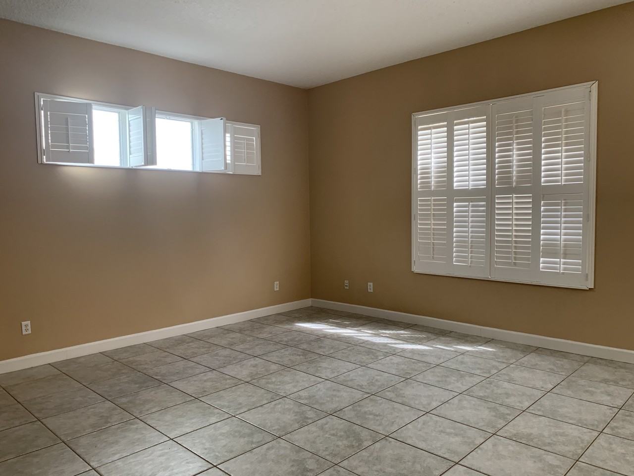 1535 Fairview Circle - Photo 2 of 8