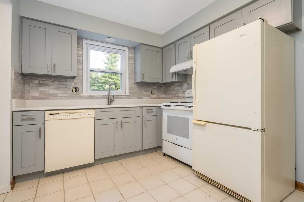 107 Huckleberry Ct #107 - Photo 2 of 14