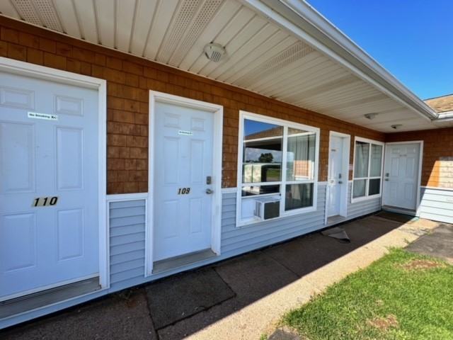 1963 Prince Edward Island 1 Alternate - 100 #100 - Photo 2 of 14