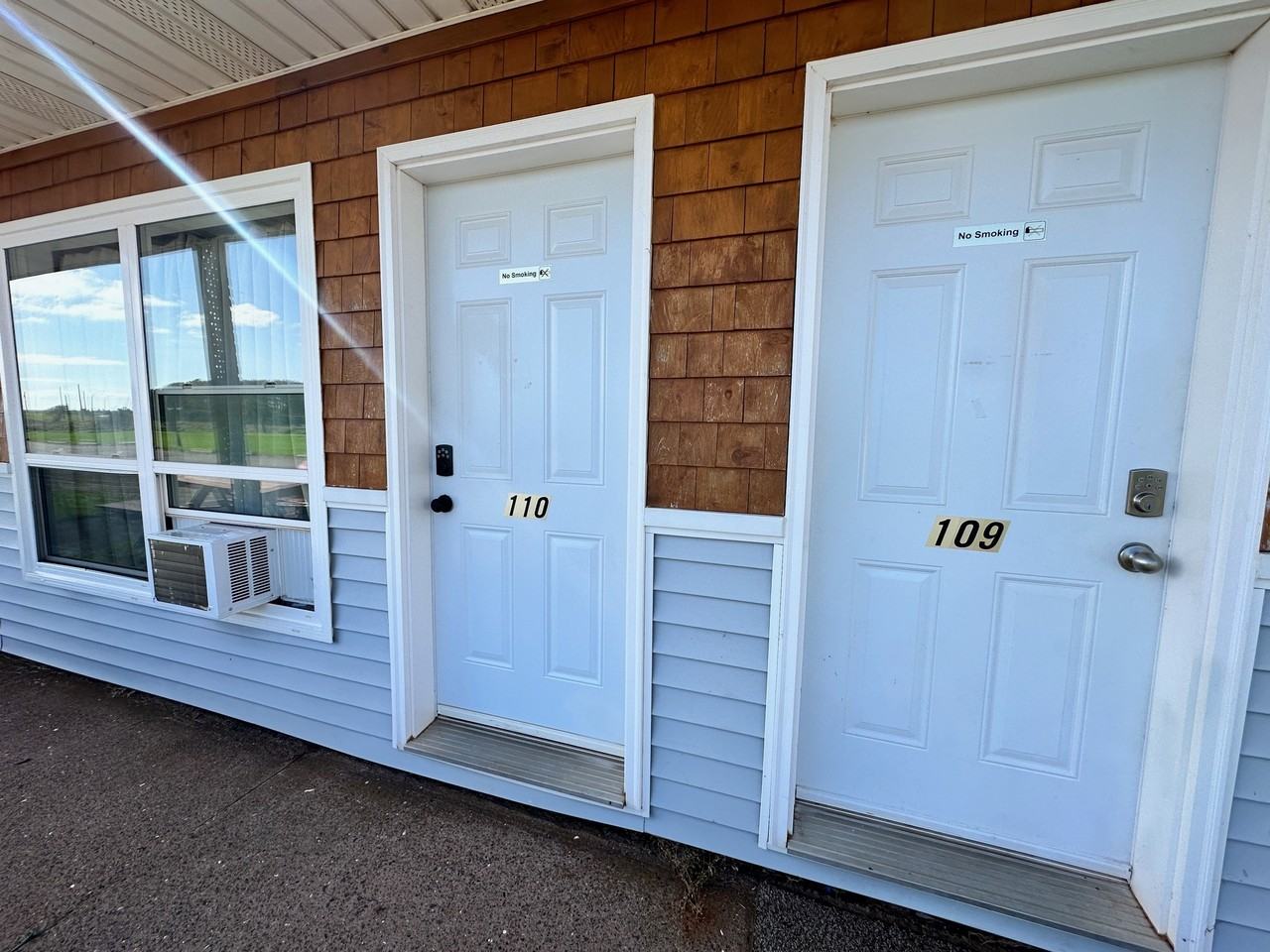 1963 Prince Edward Island 1 Alternate - 200 #200 - Photo 2 of 12