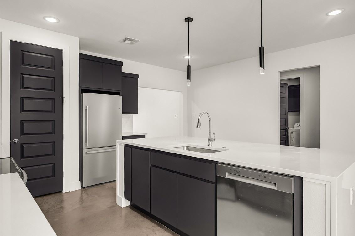 4134 Jeanne Dr #1 - Photo 7 of 32