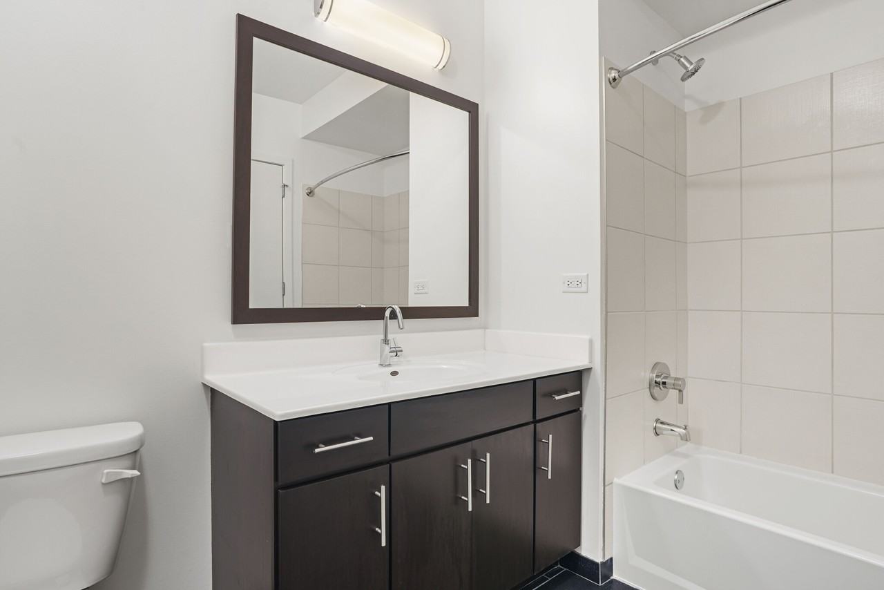 3740 N Halsted St #2-2 - Photo 7 of 25