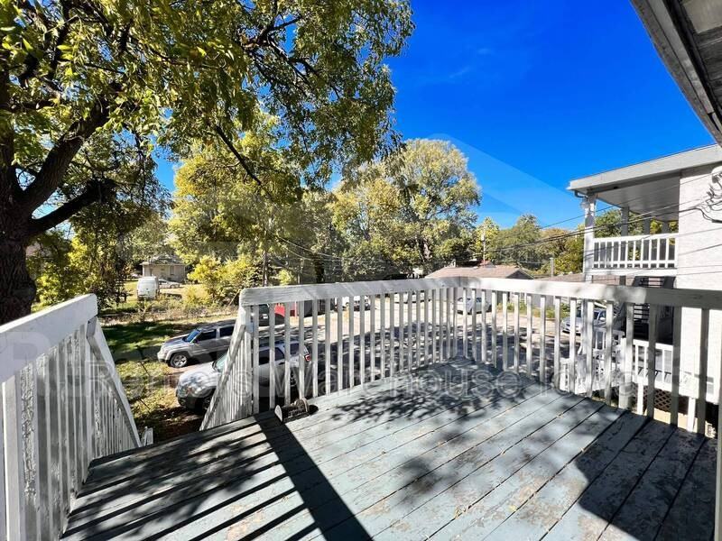 1312 22nd St #2 - Photo 2 of 11