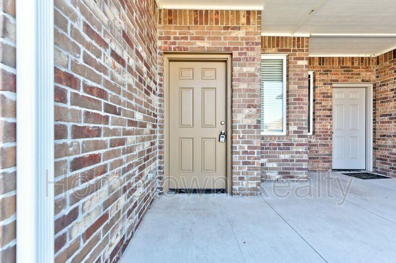 784 Sw 13th St - Photo 2 of 42