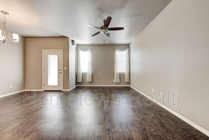 784 Sw 13th St - Photo 7 of 42