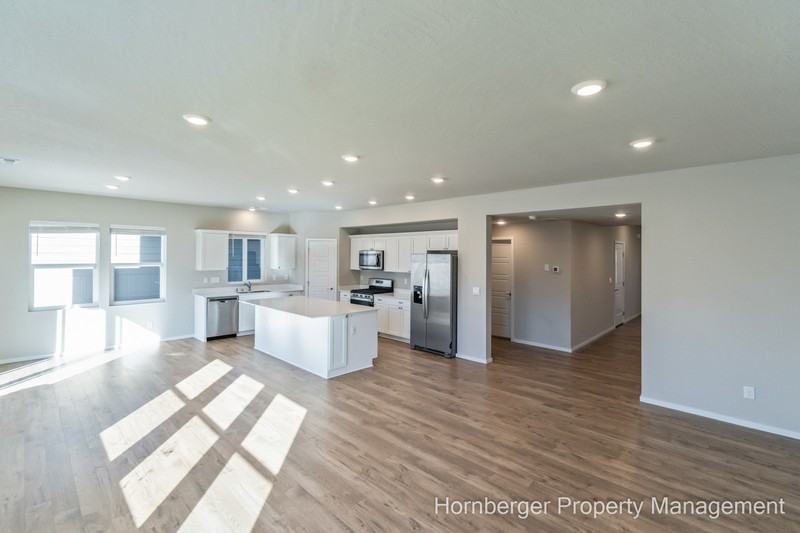 5807 W Jamestown Ln - Photo 2 of 30