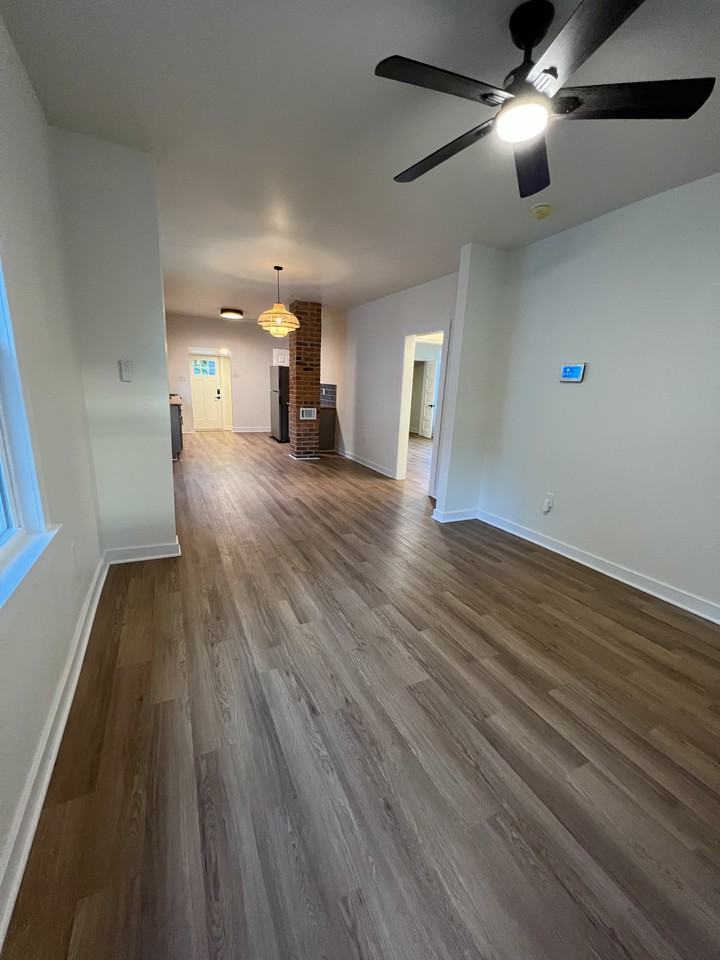 1805 N 19th St #NA - Photo 2 of 10