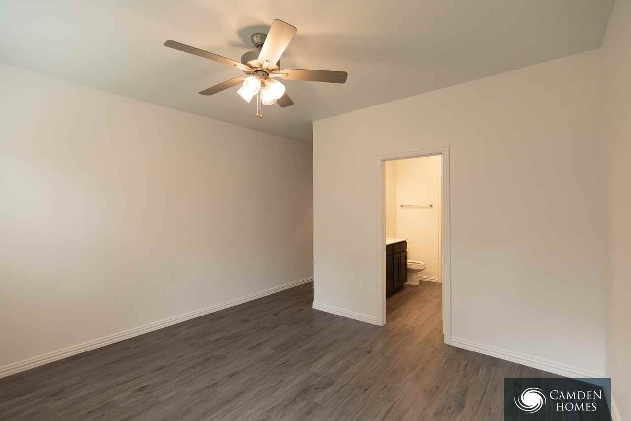 4422 Giralang Ln #4422 - Photo 4 of 6