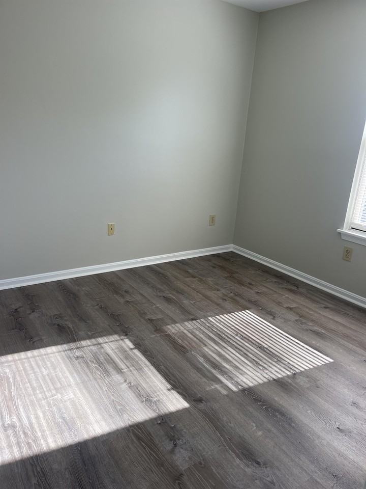 255 Canal Park Dr #1 - Photo 7 of 8