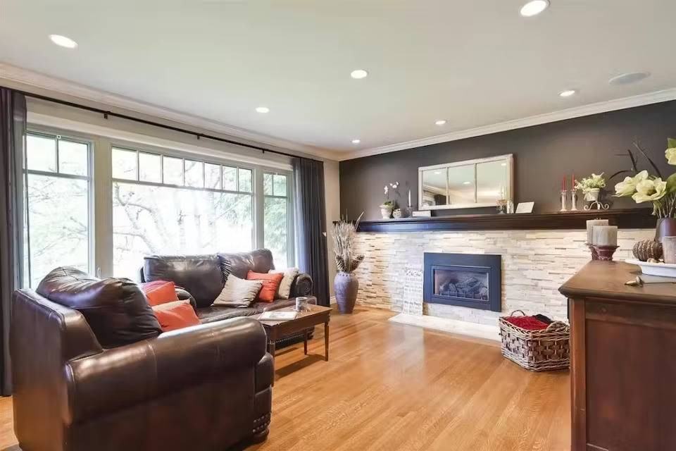 4894 12a Ave #1 - Photo 3 of 10