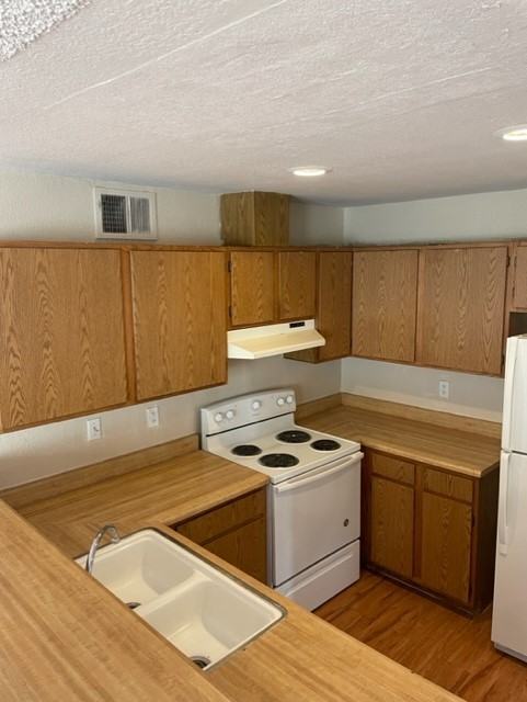 4240 East Tonopah Avenue201 #201 - Photo 7 of 10