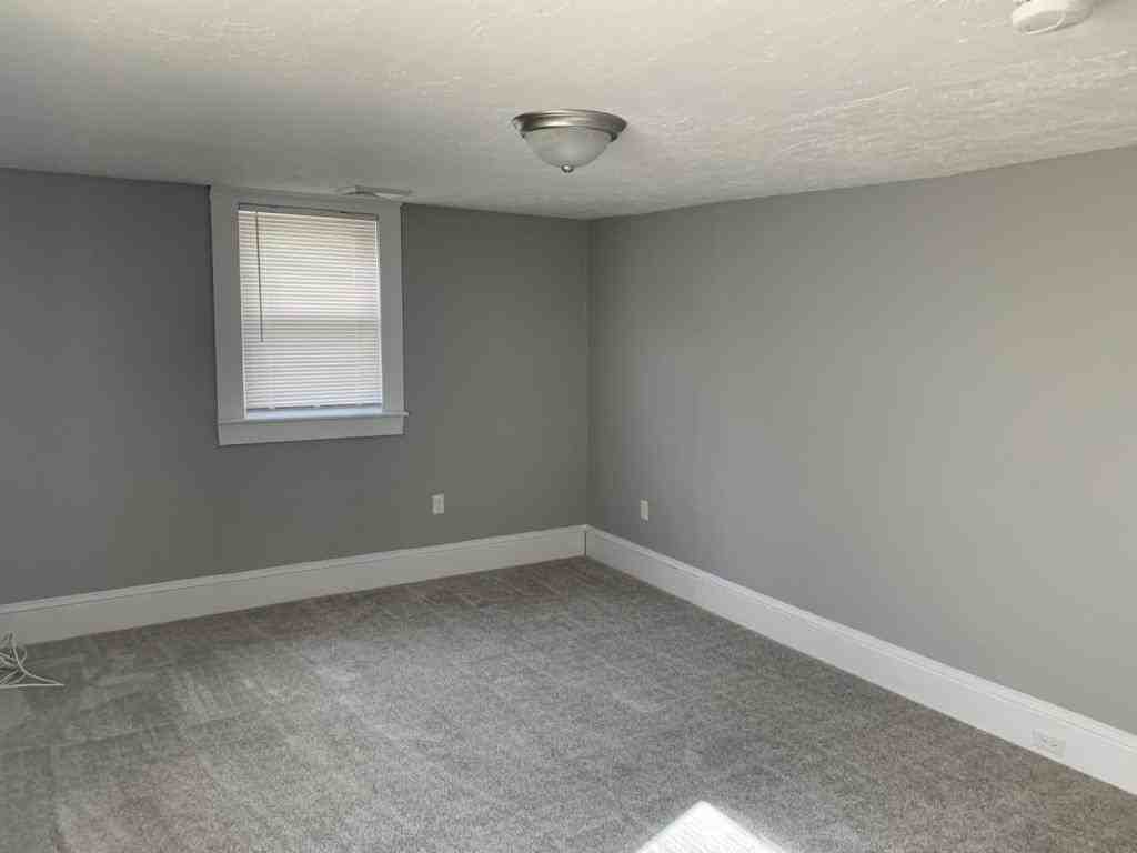 2 Marvin Ave Unit 2 - Photo 5 of 8