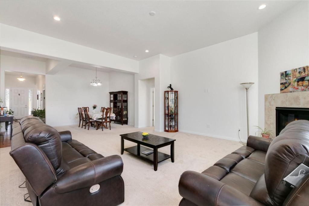 5915 Fall Harvest Way - Photo 4 of 16