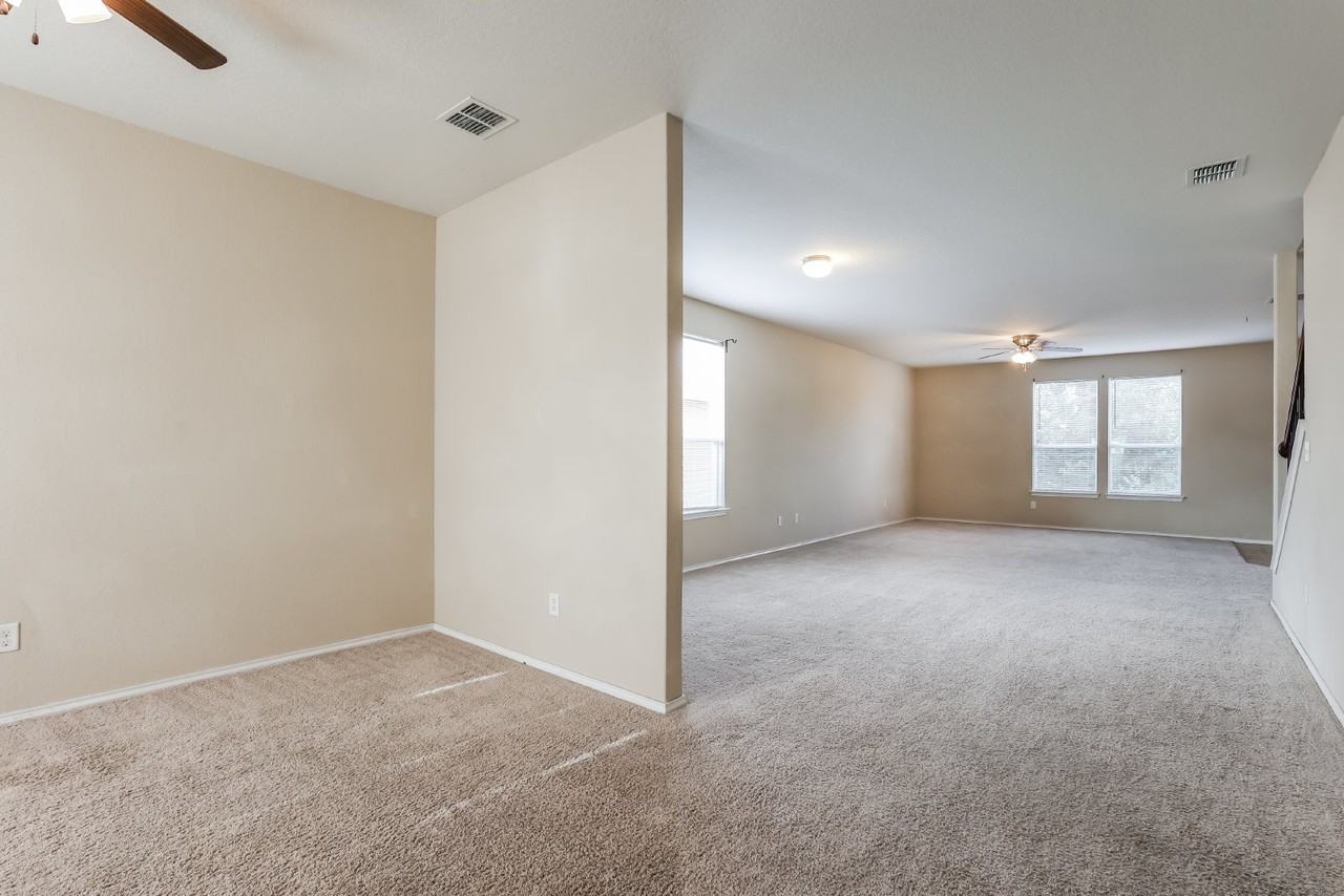 24262 Invitation Oak - Photo 5 of 28