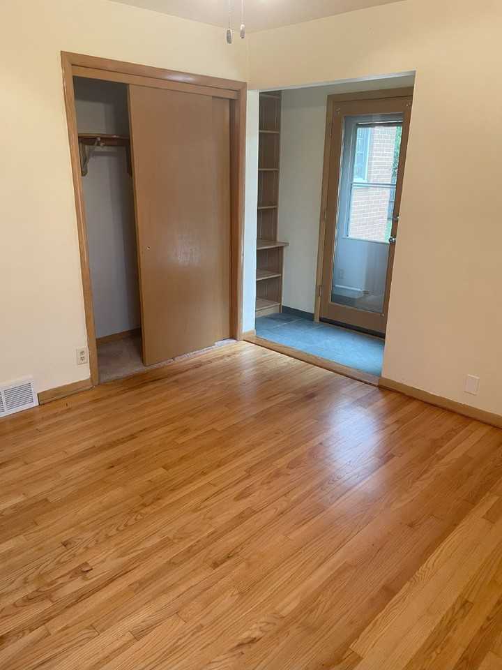 5240 N Mohawk Ave Lowr - Photo 2 of 42