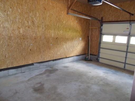 119 Donnell Ave - Photo 3 of 18