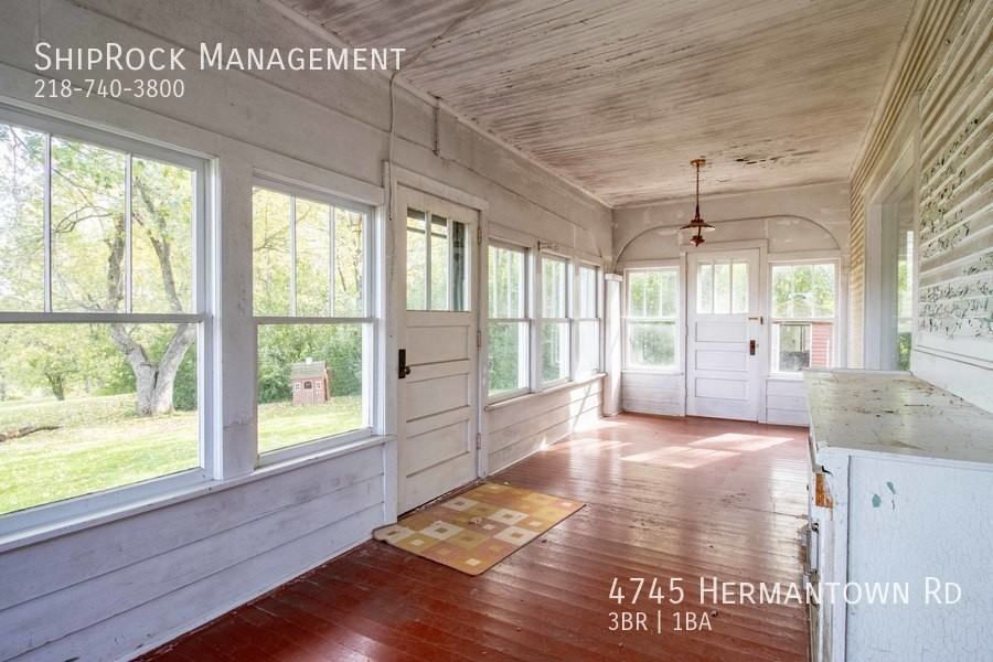 4745 Hermantown Rd - Photo 3 of 21