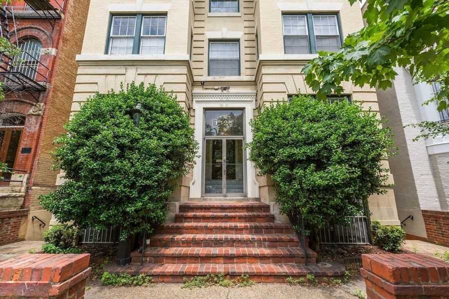 1525 Q Street Northwest #10 - Photo 4 of 42