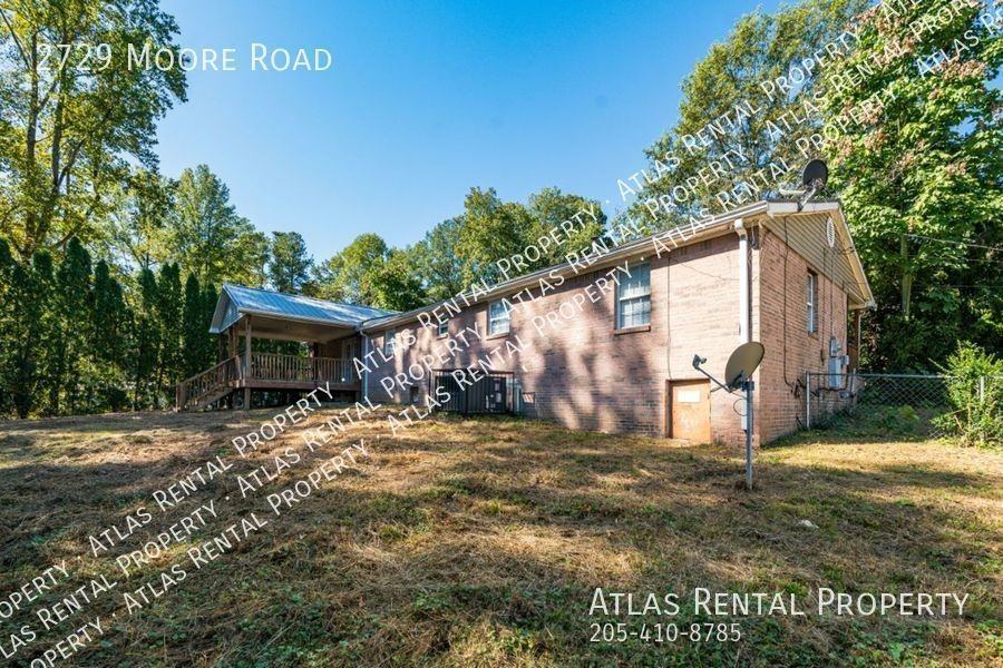 2729 Moore Rd - Photo 3 of 28