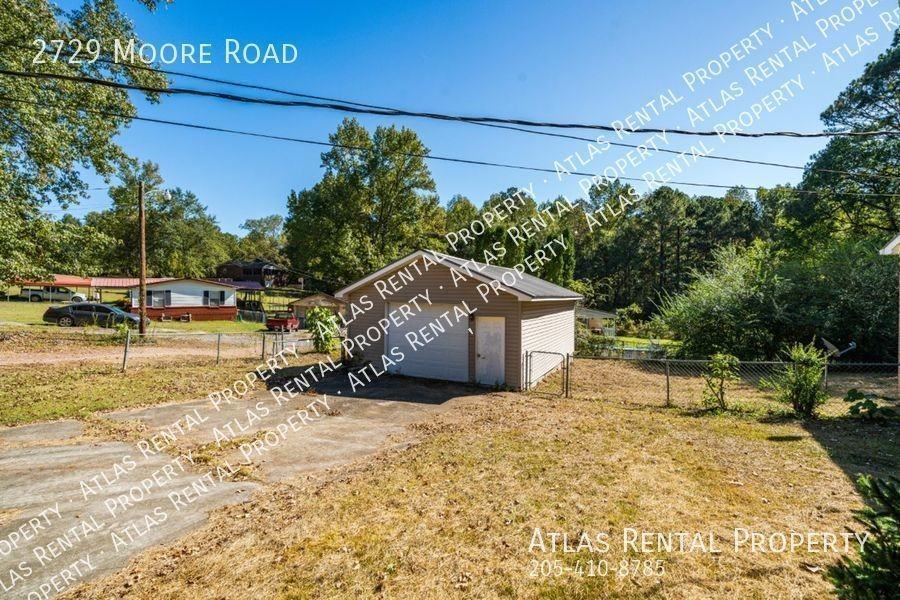 2729 Moore Rd - Photo 4 of 28