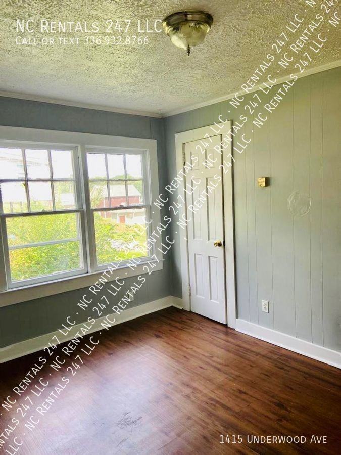 1415 Underwood Ave - Photo 3 of 11