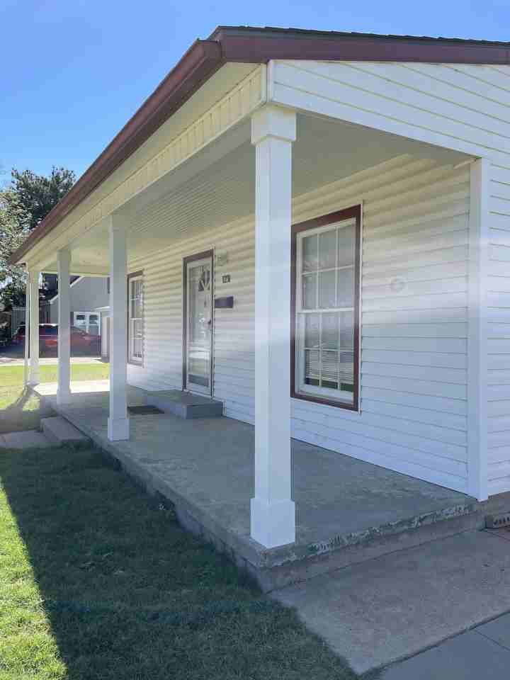 1231 Mary Ellen St #NA - Photo 2 of 26