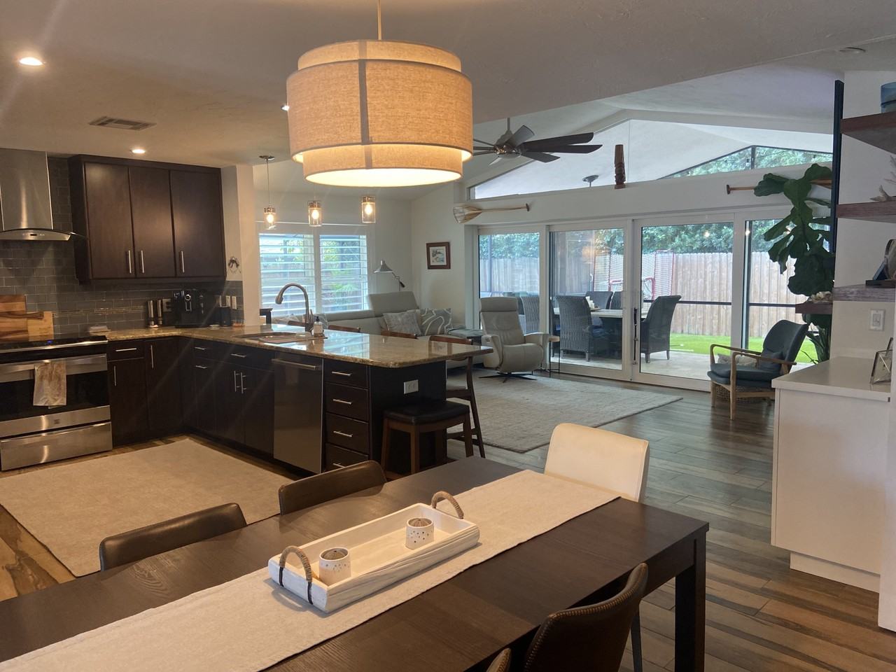 3063 Diamond Head Dr E #NA - Photo 3 of 23