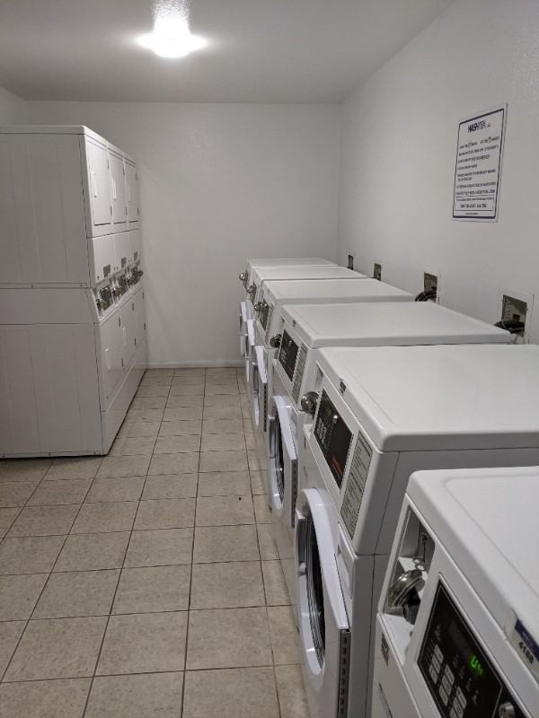 320 J Ave - Photo 3 of 10