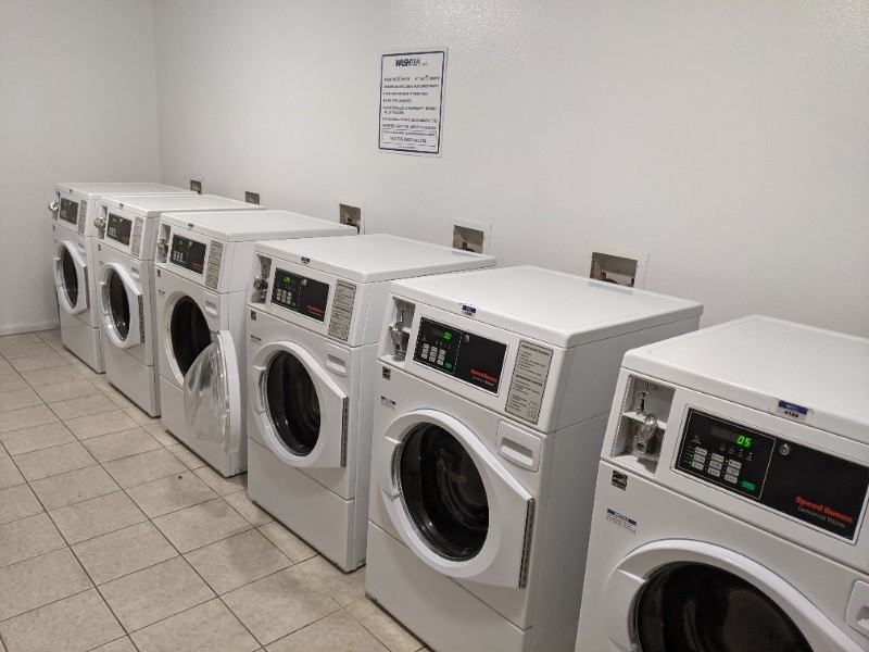 320 J Ave - Photo 4 of 10