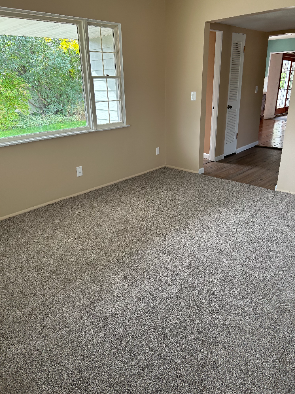 2700 Carmel Drive - Photo 4 of 33