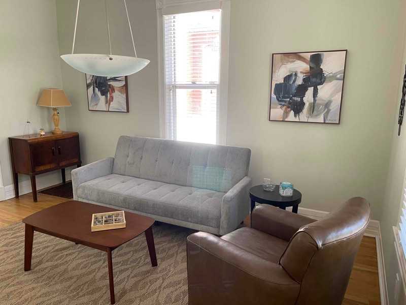 205 Edith Blvd Ne ##Ne - Photo 3 of 9