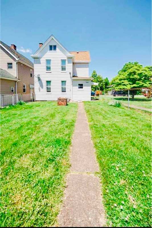 108 Ellsworth Ave - Photo 3 of 17