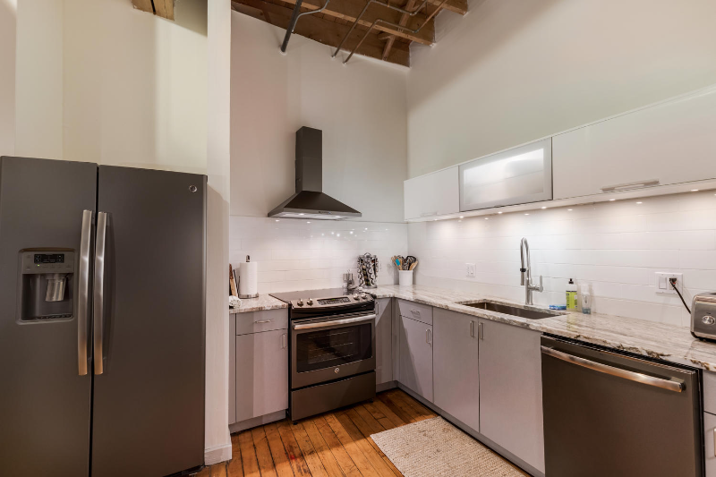 1410 Gratiot Ave #302 - Photo 3 of 16