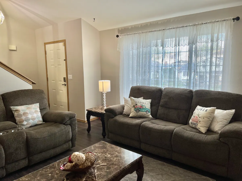 6326 1st Dr Se - Photo 3 of 27