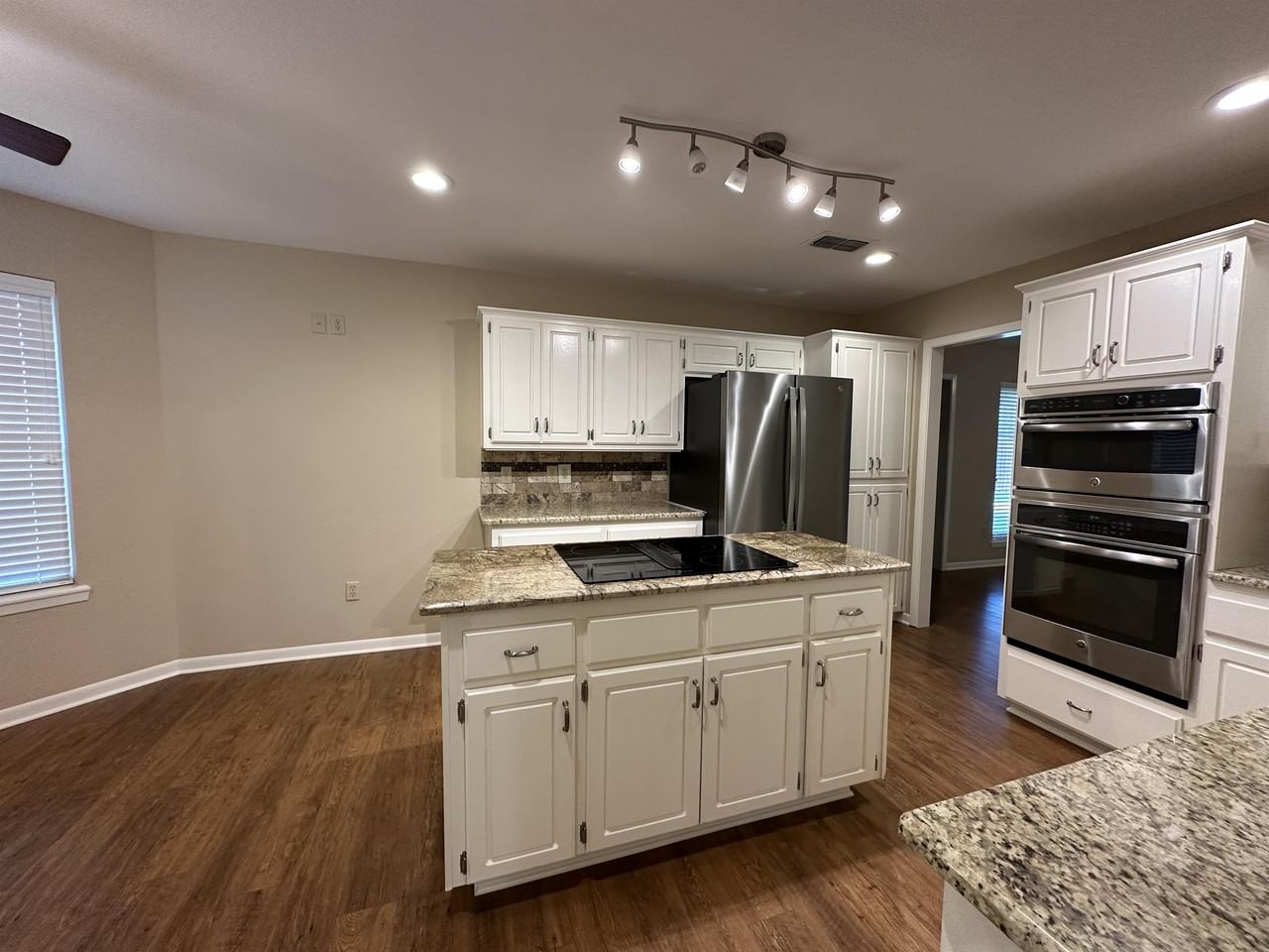 4850 Jennifer Ln #1 - Photo 3 of 17