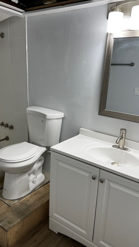 712 North Jefferson Street #122 - Photo 5 of 6