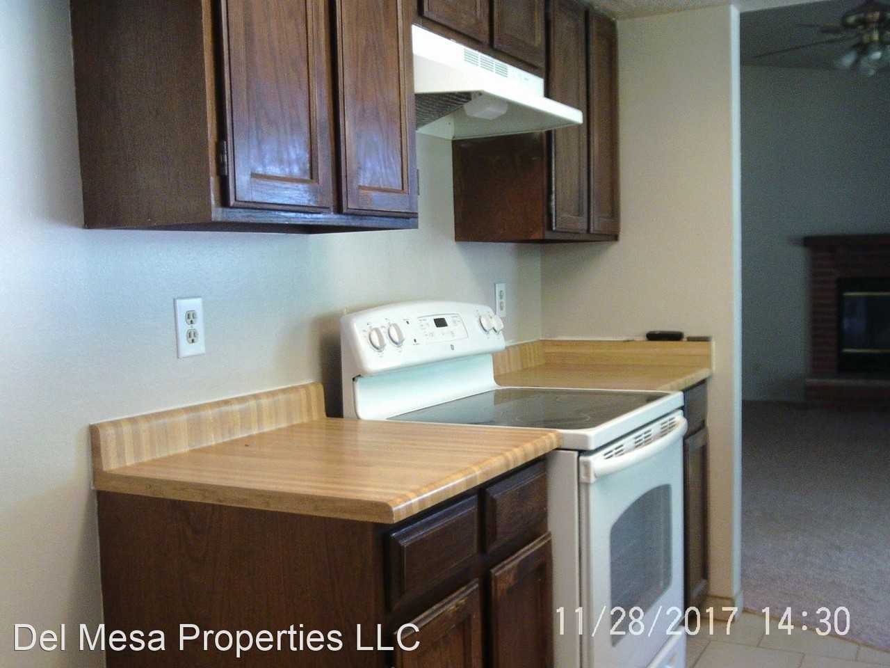 7101 Marilyn Ave Ne - Photo 3 of 19