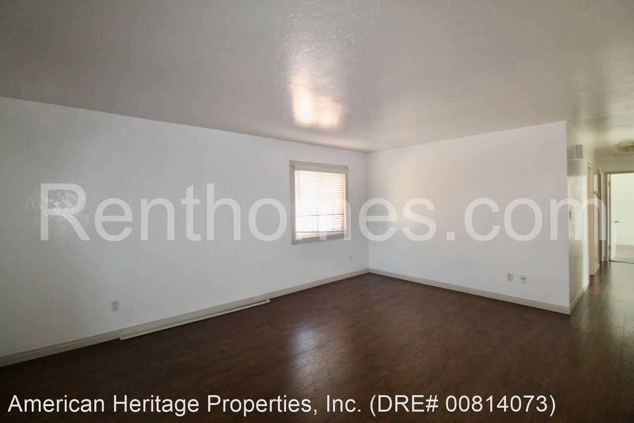 4194 Dellwood St - Photo 3 of 15