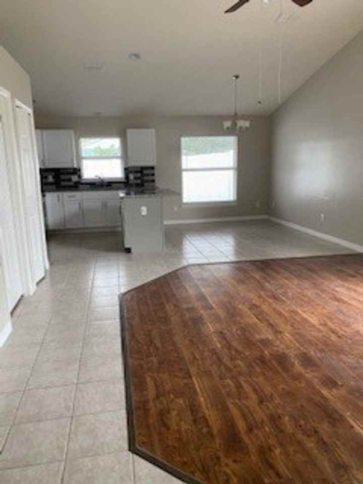 272 E Constance Rd - Photo 3 of 22